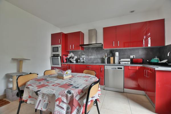 MAISON AVEC UN T2 MEUBLÉ ET LOCAL