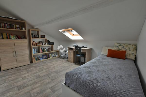 MAISON AVEC UN T2 MEUBLÉ ET LOCAL