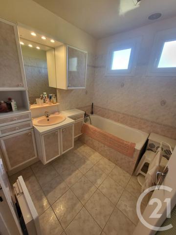 Maison à vendre  4 pièces - 84 m2 LUC LA PRIMAUBE - 12