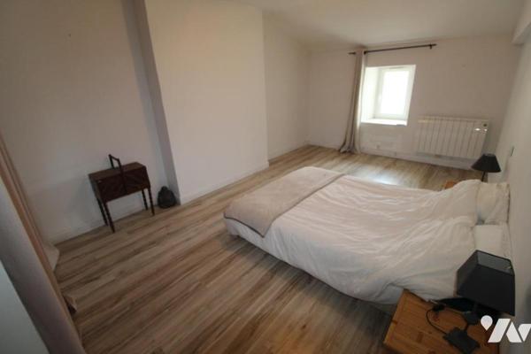 Maison en pierres - au calme à Chaniers- 170m² hab. - 3 chambres - 4 mns de SAINTES 