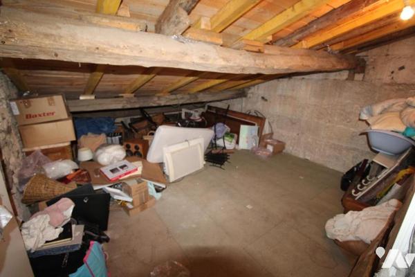 Maison en pierres - au calme à Chaniers- 170m² hab. - 3 chambres - 4 mns de SAINTES 