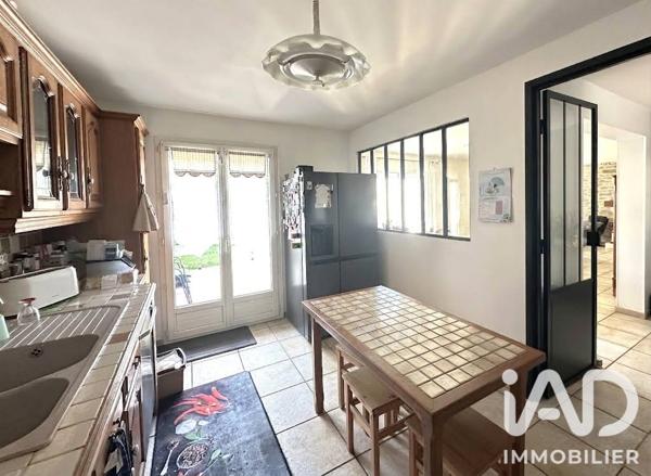 Maison à vendre 7 pièces 167 m² Saclay