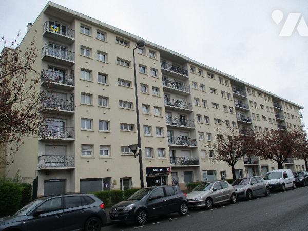 ROUBAIX  F3 avec garage tb situé