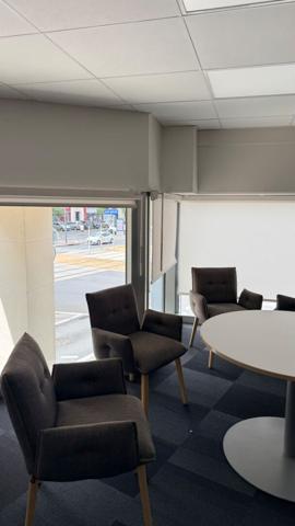 LOCAL COMMERCIAL 255 M²