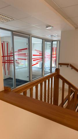LOCAL COMMERCIAL 255 M²