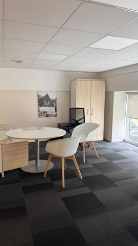 LOCAL COMMERCIAL 255 M²