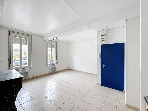 Vente Immeuble 11 pièces 210 m2 à Saint-Quentin