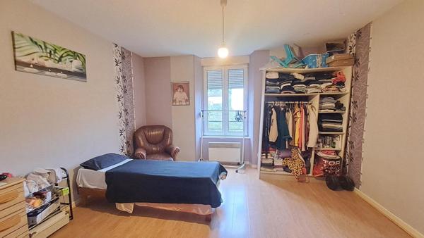 Navenne immeuble à fort potentiel de rentabilité