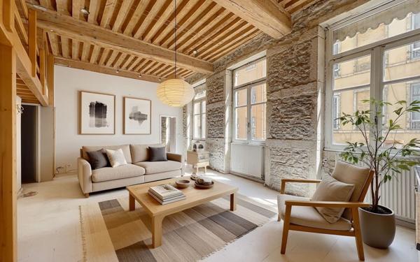 Appartement à vendre    3 pièces • 73 m2 Lyon 1