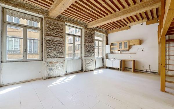 Appartement à vendre    3 pièces • 73 m2 Lyon 1