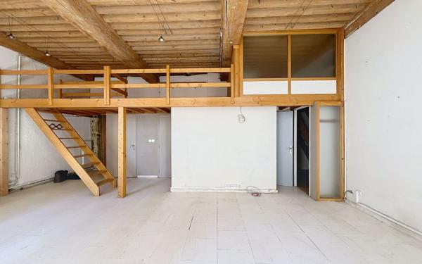 Appartement à vendre    3 pièces • 73 m2 Lyon 1