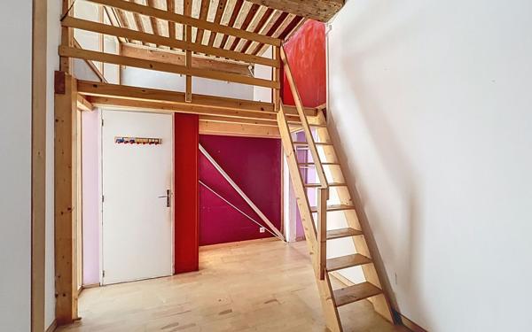 Appartement à vendre    3 pièces • 73 m2 Lyon 1