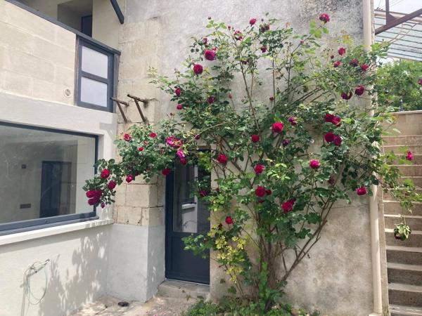 Maison de ville 3/4 chambres avec jardin – Chinon