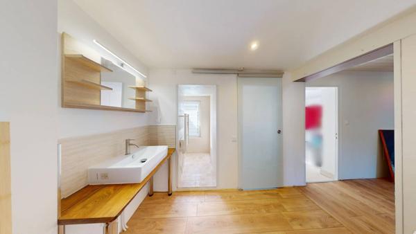 Maison de ville 3/4 chambres avec jardin – Chinon