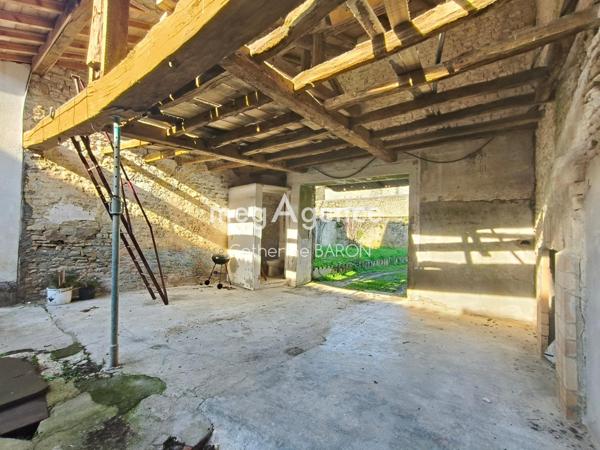 Maison à BEAUVAIS-SUR-MATHA, 17490 - 8 pièces 120m²