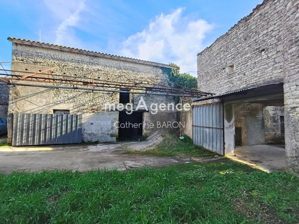 Maison à BEAUVAIS-SUR-MATHA, 17490 - 8 pièces 120m²