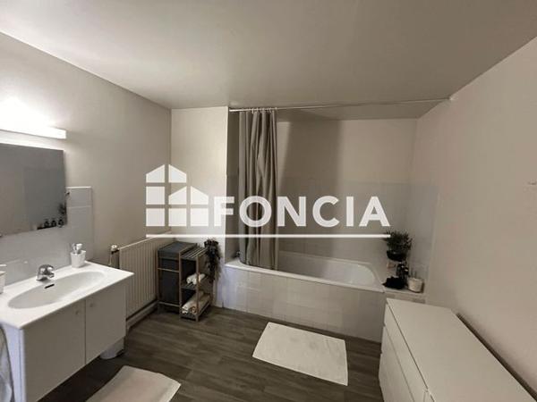 Location Appartement 3 pièces 77.9 m² - 11 RUE H-DE VILLE Montauban 82000