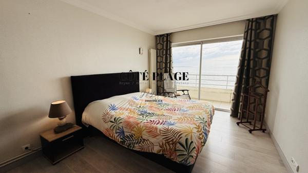 Royan (17200) PONTAILLAC PREMIERE LIGNE OCEAN - APPARTEMENT T3 - PARKING - GARAGE - AU PRIX DE 997 500 € FAI