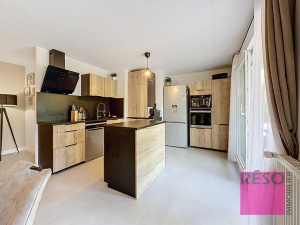 MAGNIFIQUE T3 EN REZ-DE-JARDIN AVEC JARDIN PRIVATIF