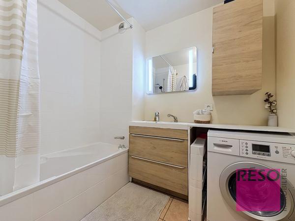 MAGNIFIQUE T3 EN REZ-DE-JARDIN AVEC JARDIN PRIVATIF