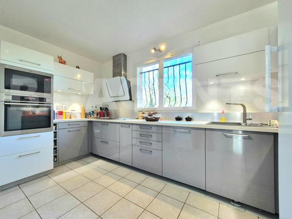 Un havre de calme à deux pas du centre de Mirepoix avec jardin et confort moderne