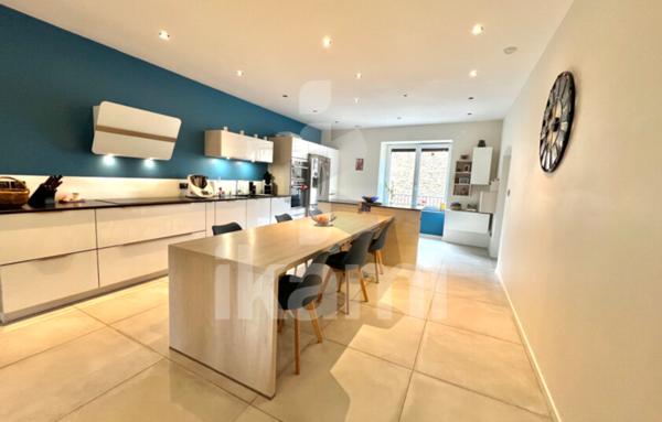 Maison de village en pierre, 6 pièces, 160m2