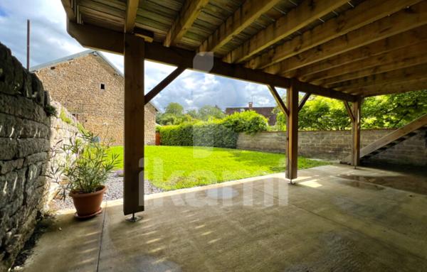 Maison de village en pierre, 6 pièces, 160m2