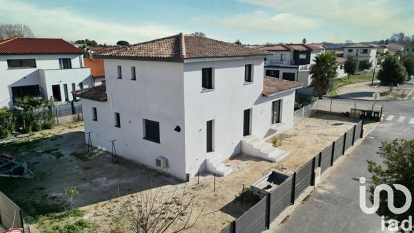 Maison 6 pièces de 152 m² à Bompas (66430)