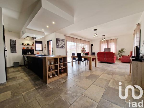 Maison 6 pièces de 152 m² à Bompas (66430)