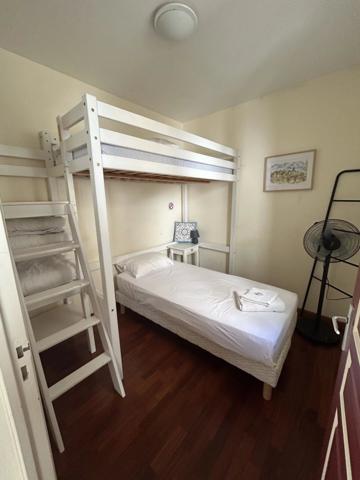 Vente                                                      Maison
                        
                     7 pièces                      170 m2                     à Brioude