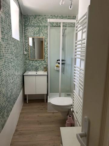 Vente                                                      Maison
                        
                     7 pièces                      170 m2                     à Brioude