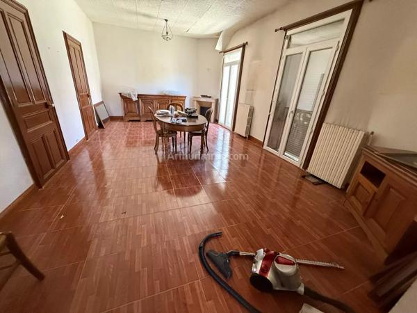 Vente                                                      Immeuble
                        
                     8 pièces                      314 m2                     à Clermont-l'Hérault