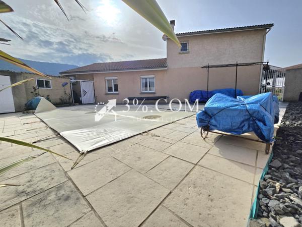 Villa 8 pièce(s) 5 chambre(s) 150 m²