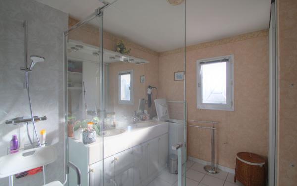 Maison à vendre    4 pièces • 86,75 m2 Saint-Jean-de-la-Ruelle