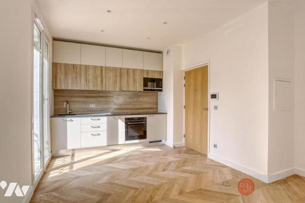 studio Neuf, classe A