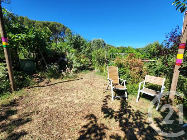 Appartement T3 à vendre  3 pièces - 65,15 m 2   MARSEILLE  - 13008