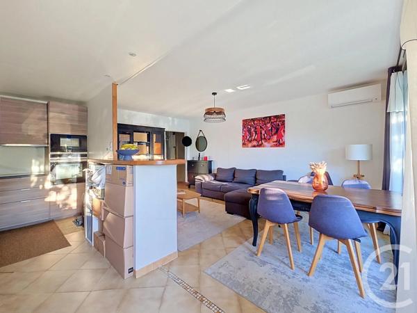 Appartement T3 à vendre  3 pièces - 65,15 m 2   MARSEILLE  - 13008