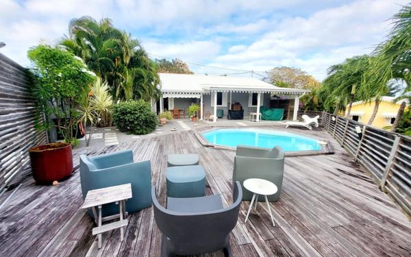 Maison à vendre    4 pièces •  Le François