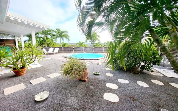 Maison à vendre    4 pièces •  Le François