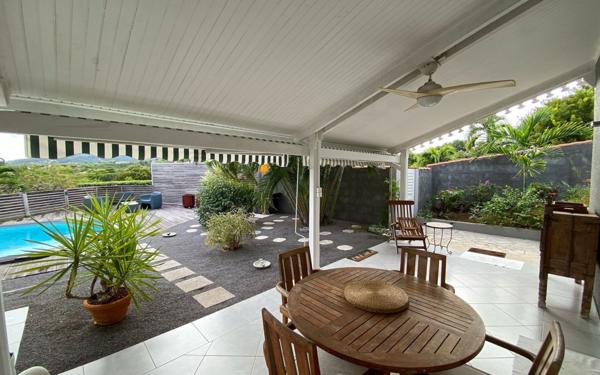 Maison à vendre    4 pièces •  Le François