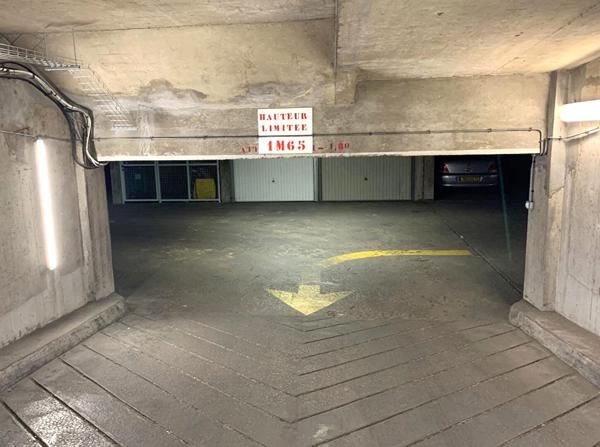 Place de parking sécurisée -Paris 12e (Wattignies / Meuniers)