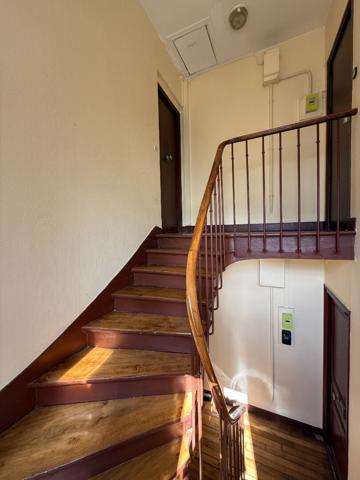 Studio ASNIERES_13 min gare SNCF _ 4ème étage sur 4 _ 22 m2