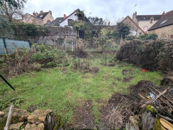 Maison de ville avec jardin et garage !