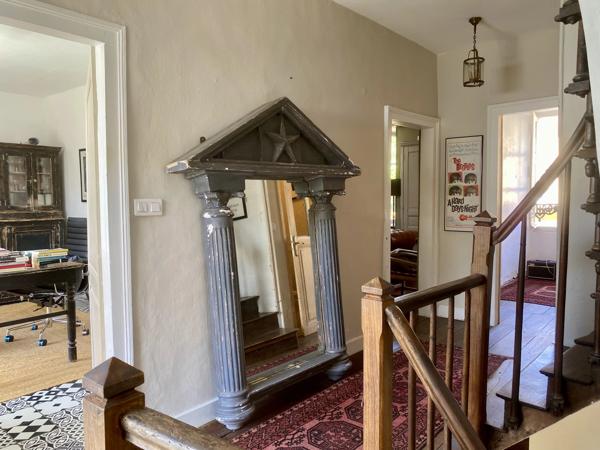 Charmante maison de ville située dans le village de L'Isle-Jourdain