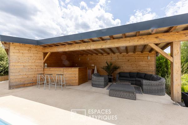 Maison familiale avec piscine et vue dégagée dans un cadre paisible