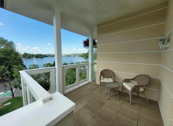 Appartement Duplex, Vue Lac Enghien Les Bains 5 pièce(s) 124.29 m2