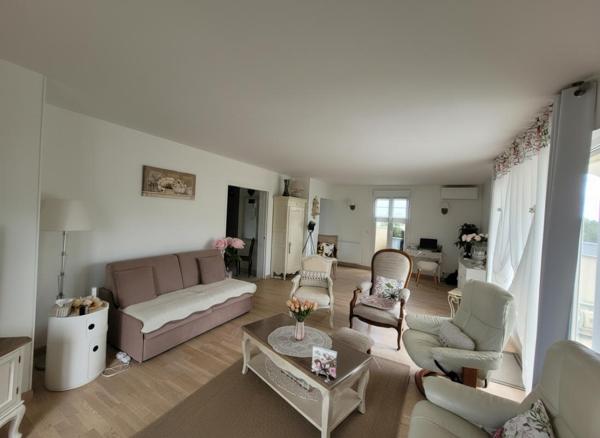 Appartement Duplex, Vue Lac Enghien Les Bains 5 pièce(s) 124.29 m2
