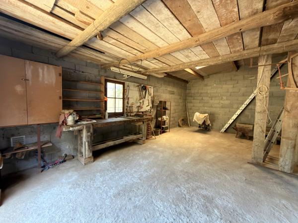 Charmante maison de plain-pied avec garage et jardin clos