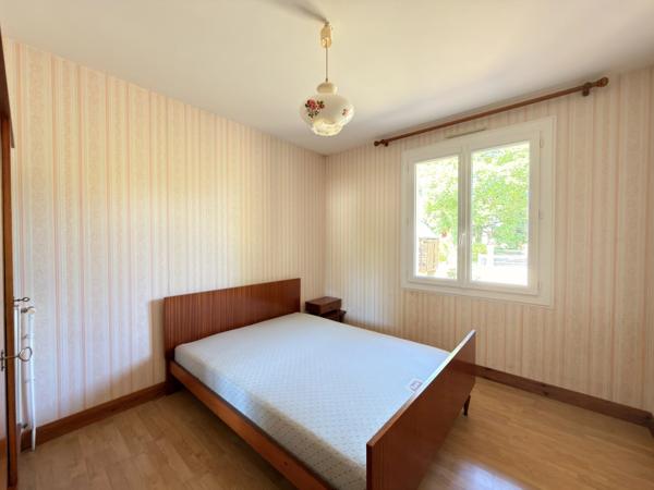 Charmante maison de plain-pied avec garage et jardin clos