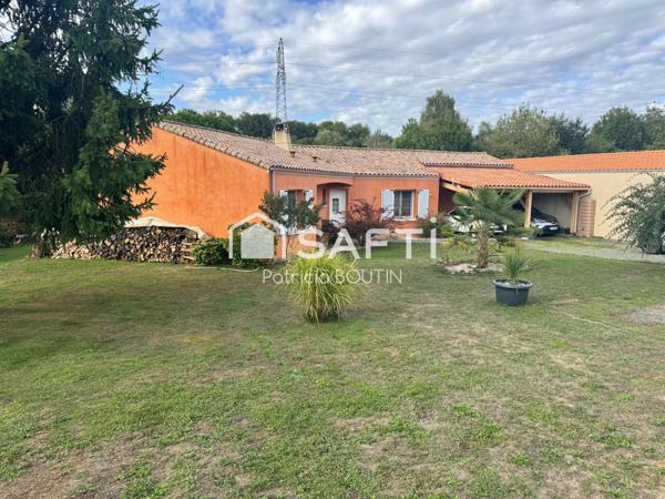 PAVILLON 4 CHAMBRES GARAGE ET PISCINE A VOUILLE !